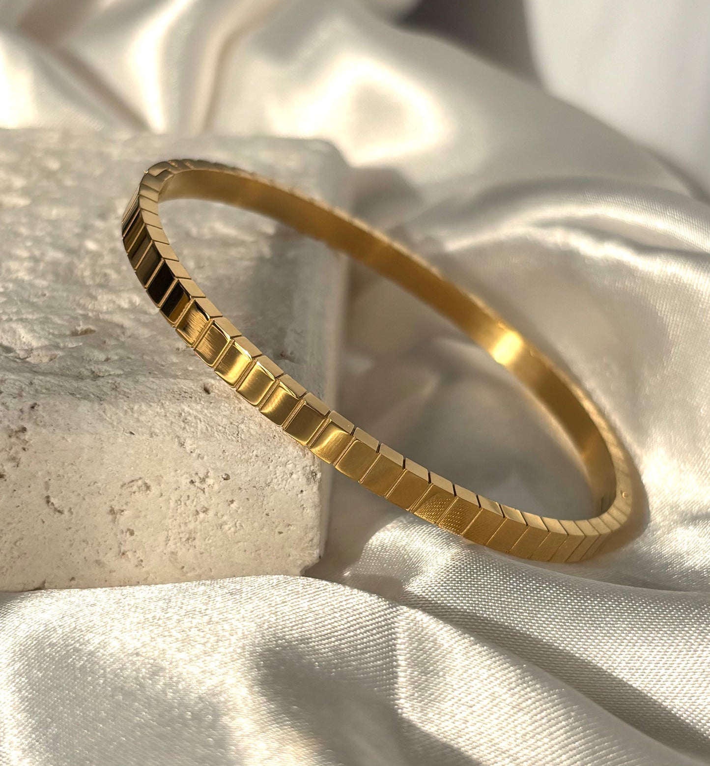 LuxeSquare Bangle