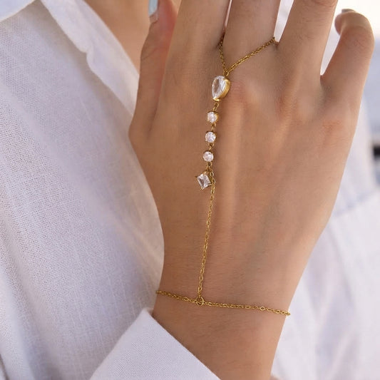 Sera Hand Chain