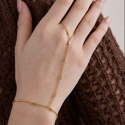 Celine Handchain