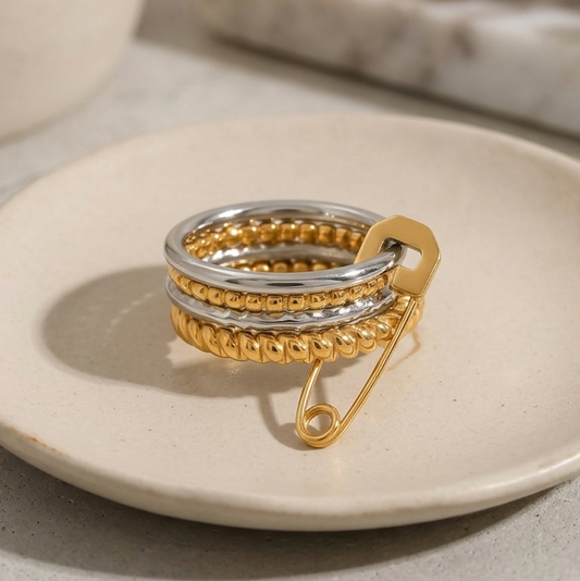 Aeris Safety Pin Ring