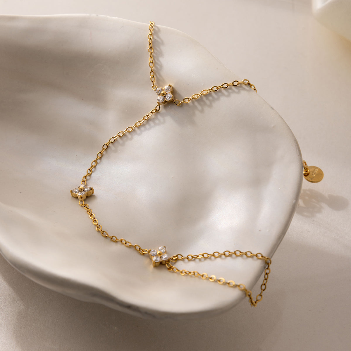 Florie Hand Chain