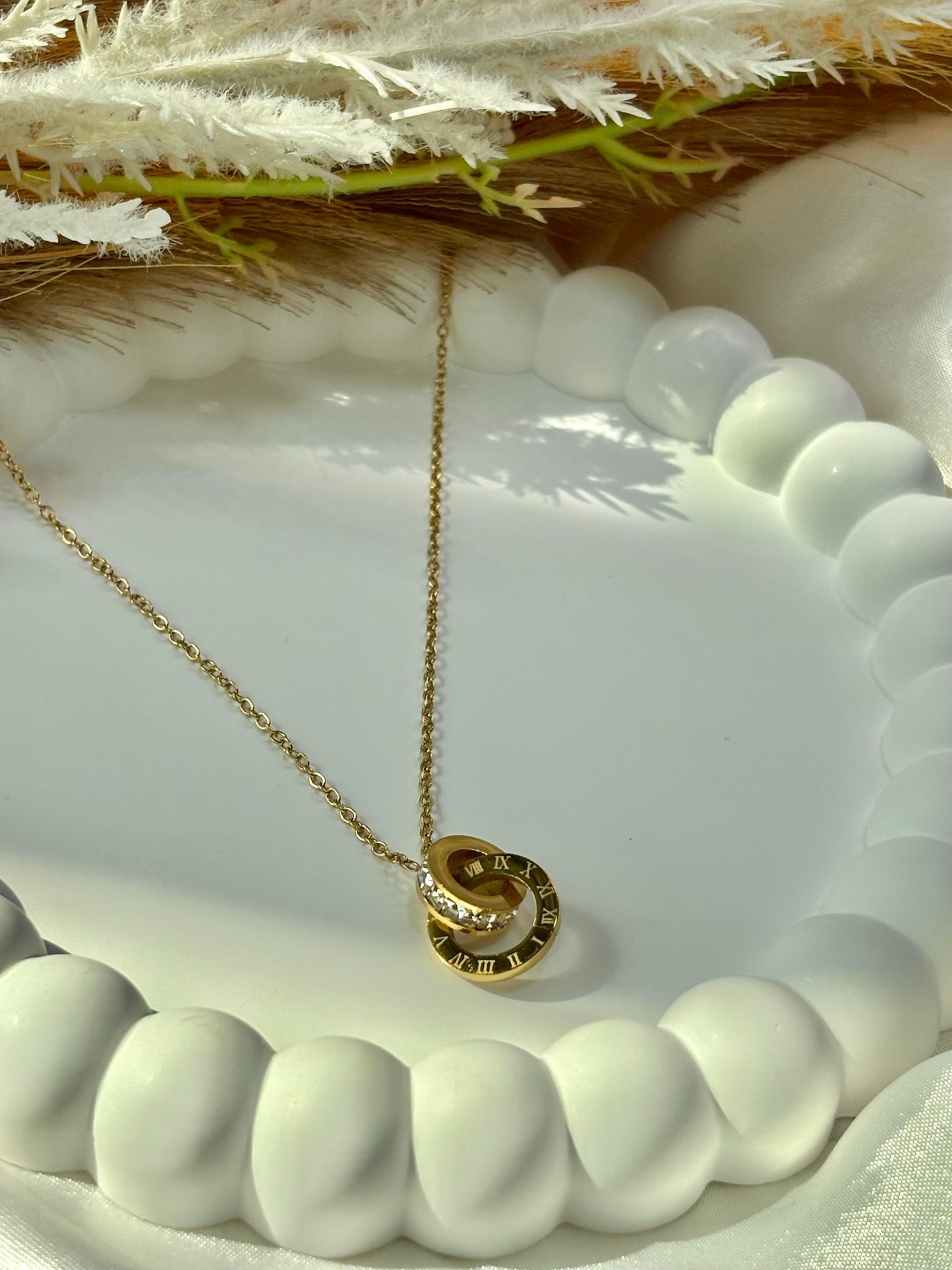 Zirconia Roman Rings Necklace