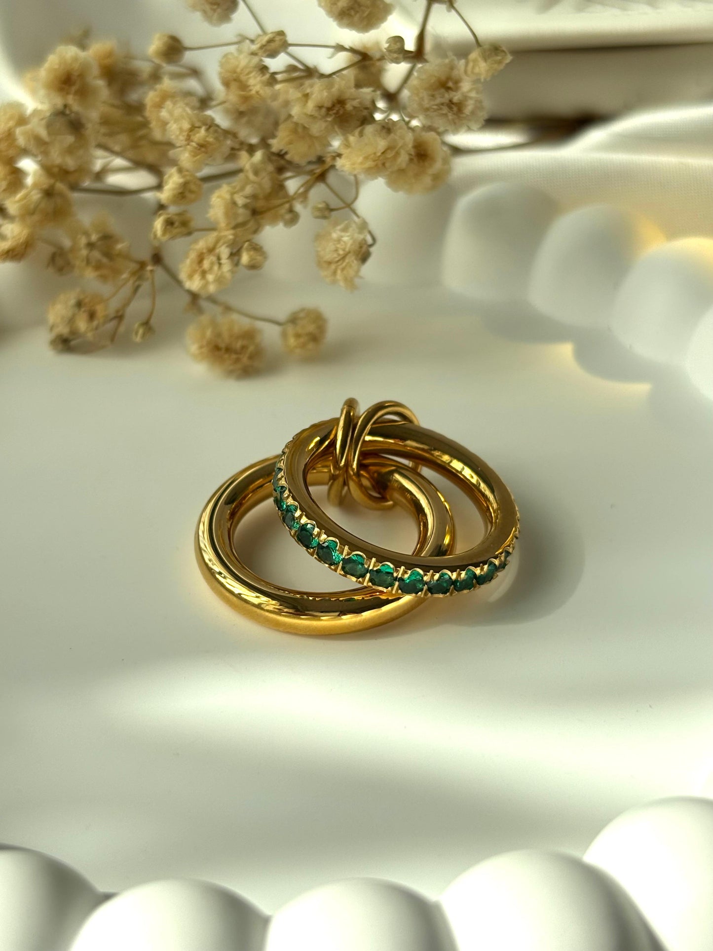 Emeris Interlock Ring