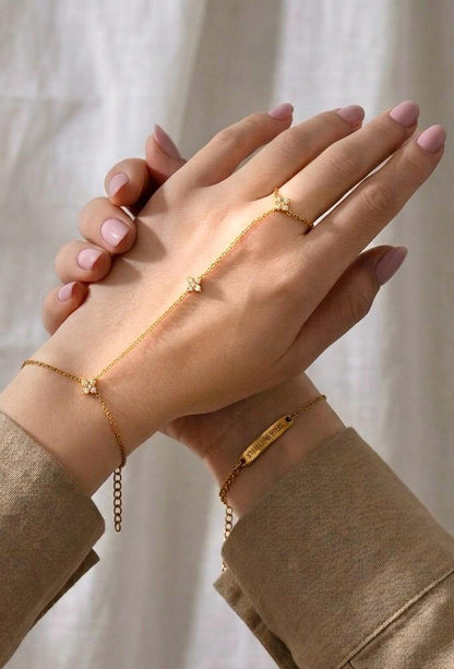 Florie Hand Chain