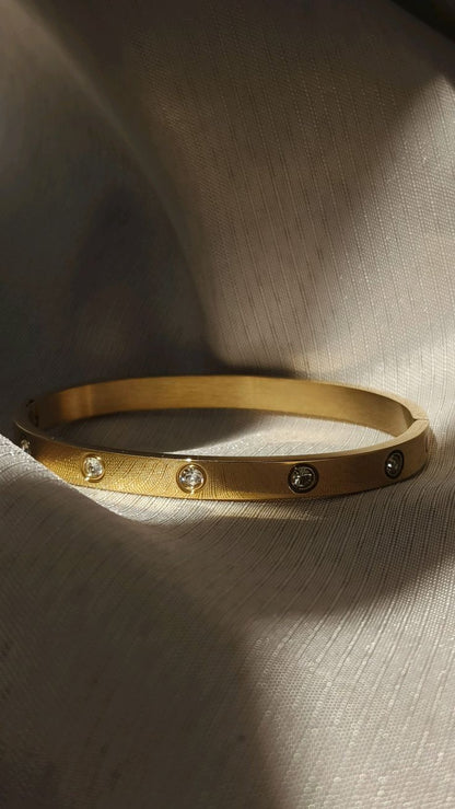 Zirconia Classic Bangle